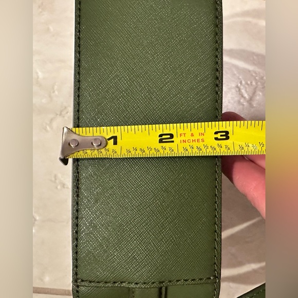 KATE SPADE GREEN CROSSBODY BAG & WALLET - Picture 8 of 12